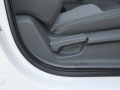 2020款 1.5L 手动智耀精英型