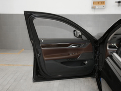 2019款 改款 740Li 尊享型 豪华套装