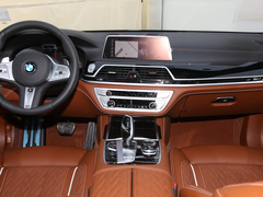 2019款 改款 750Li xDrive V8 M运动套装