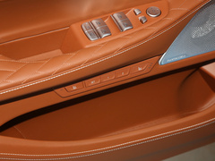 2019款 改款 750Li xDrive V8 M运动套装
