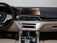 2019款 改款 750Li xDrive V8 豪华套装