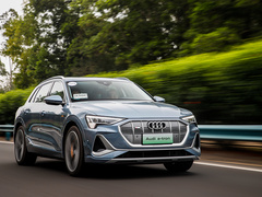 2021款 50 quattro 豪华型