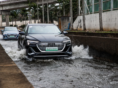2021款 50 quattro 豪华型