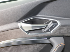 2021款 50 quattro 豪华型