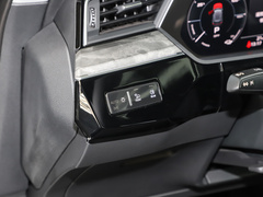 2021款 50 quattro 豪华型