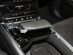 2021款 50 quattro 豪华型