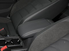 2021款 330TSI 自动两驱智享版