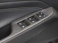 2021款 1.5T 自动精英版