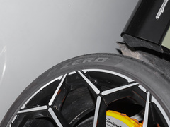 2022款 4.0T V8 Performante