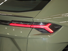 2022款 4.0T V8 Performante