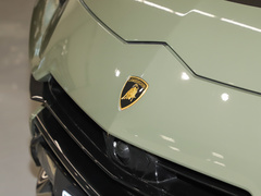 2022款 4.0T V8 Performante