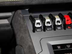 2021款 Huracán STO
