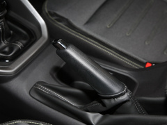 2020款 1.5L 手动智能精英型