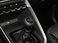 2020款 1.5L 手动智能精英型