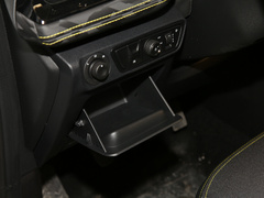 2020款 1.5L 手动智能精英型