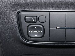 2021款 1.6L 手动尊享型