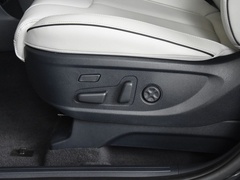 2021款 3.5L 四驅(qū)自動GLS