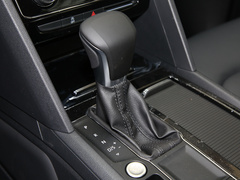 2020款 改款 330TSI 两驱豪华版
