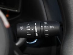 2021款 2.0L 自动两驱蓝天活力版
