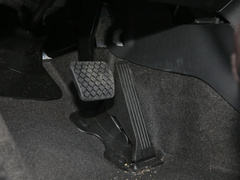 2021款 2.0L 自动两驱蓝天品位版