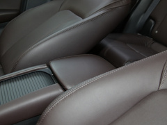 2021款 2.0L 自动两驱蓝天领先版