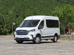 2019款 2.0T 自动智达后驱单胎长轴高顶9座