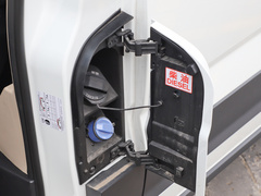 2019款 2.0T 自动智达后驱单胎长轴高顶9座