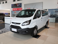 2019款 2.0T汽油多功能商用车短轴低顶6座 