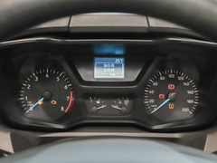 2019款 2.0T汽油多功能商用车短轴低顶6座 