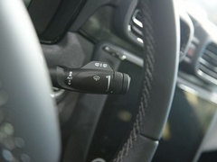 2021款 2.0T 自动两驱耀 冠军版