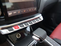 2021款 1.5T 自动尊贵型