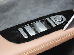 2021款 EV 长续航版尊荣型
免税
