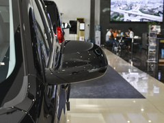 2022款 1.5T 基本型中配加长版 7座 