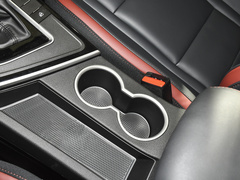 2022款 1.5T 基本型中配加长版 7座 