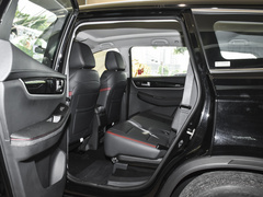 2022款 1.5T 基本型中配加长版 7座 