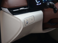 2021款 1.8L CVT尊贵版LUX