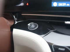 2021款 1.8L CVT尊贵版LUX
