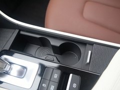 2021款 1.8L CVT尊贵版LUX