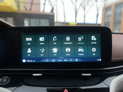 2021款 1.8L CVT尊贵版LUX
