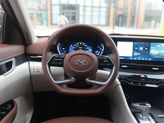 2021款 1.8L CVT尊贵版LUX