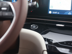 2021款 1.8L CVT尊贵版LUX