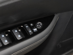 2021款 1.8L CVT尊贵版LUX