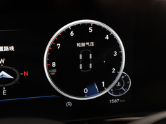 2021款 1.8L CVT尊贵版LUX