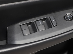 2021款 1.5L CVT潮启版