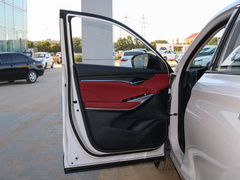 2021款 2.0T 自动领航型
