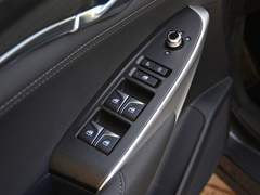 2021款 2.0T 自动旗舰型