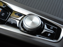 2021款 2.0T 自动旗舰型
