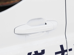 2020款 2.0T AMT运杰版前驱后单胎短轴中顶6座