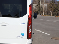 2020款 2.0T AMT运杰版前驱后单胎短轴中顶6座