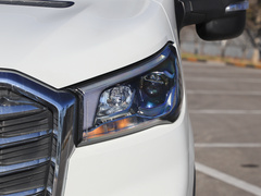 2020款 2.0T AMT运杰版前驱后单胎短轴中顶6座